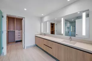 2411 Laguna Cir, North Miami, FL 33180 - Photo 20