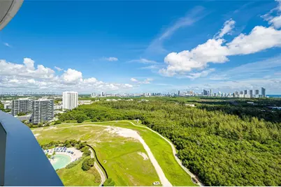 2411 Laguna Cir #2311, North Miami, FL 33180 - Photo 32