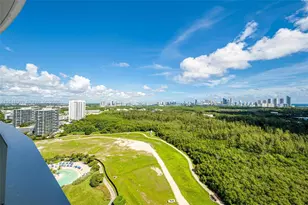 2411 Laguna Cir, North Miami, FL 33180 - Photo 32