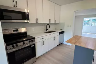 640 NW 28th Ct, Wilton Manors, FL 33311 - Photo 6