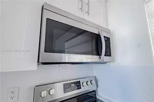 16400 NE 17th Ave, North Miami Beach, FL 33162 - Photo 18