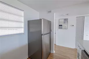 16400 NE 17th Ave, North Miami Beach, FL 33162 - Photo 12