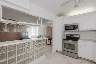 2750 NE 183rd St #1612, Aventura, FL 33160 - Photo 8