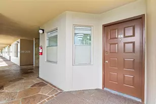 1300 SW 124th Terrace, Pembroke Pines, FL 33027 - Photo 2
