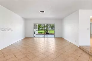 500 NW 96th Terrace, Pembroke Pines, FL 33024 - Photo 2