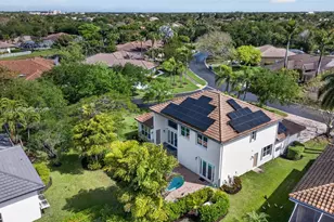 4953 Kensington Cir, Coral Springs, FL 33076 - Photo 4