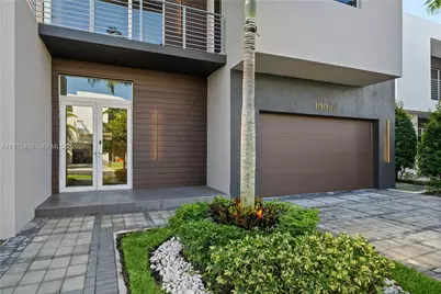 10054 NW 76th Ter, Doral, FL 33178 - Photo 4