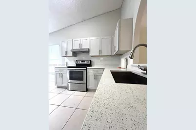 10445 NW 8th Ct, Coral Springs, FL 33071 - Photo 2
