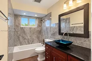 2116 NE 68th St, Fort Lauderdale, FL 33308 - Photo 12