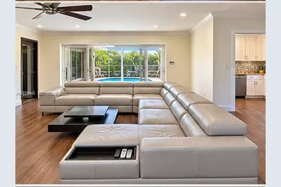 2116 NE 68th St, Fort Lauderdale, FL 33308 - Photo 2