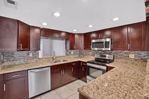 3925 SW 67th Terrace, Davie, FL 33314 - Photo 10