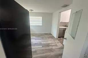 1271 NE 32nd St, Oakland Park, FL 33334 - Photo 6