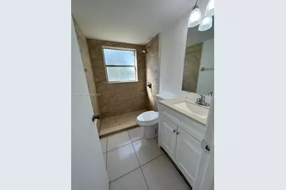 820 Twin Lakes Dr #820, Coral Springs, FL 33071 - Photo 6
