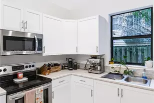 538 SW 19th Ter, Fort Lauderdale, FL 33312 - Photo 4