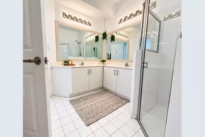 7822 NW 116th Ave, Doral, FL 33178 - Photo 10