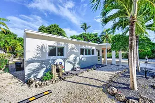 8 Ocean View Blvd, Key Largo, FL 33037 - Photo 4