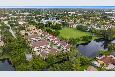 311 SW 95th Ter, Pembroke Pines, FL 33025 - Photo 56