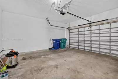 7974 NW 190th Ter, Hialeah, FL 33015 - Photo 30