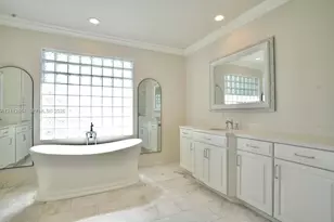 1422 Victoria Isle Dr, Weston, FL 33327 - Photo 46
