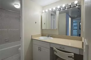 1301 NE Miami Gardens Dr, Miami, FL 33179 - Photo 10