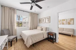 817 Tyler St, Hollywood, FL 33019 - Photo 2