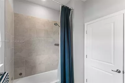 8257 NW 79th Ave, Tamarac, FL 33321 - Photo 14