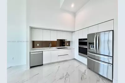 1170 E Hallandale Beach Blvd #503, Hallandale Beach, FL 33009 - Photo 2