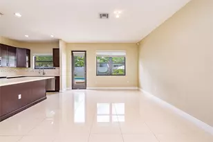 804 NE 191st St, Miami, FL 33179 - Photo 20