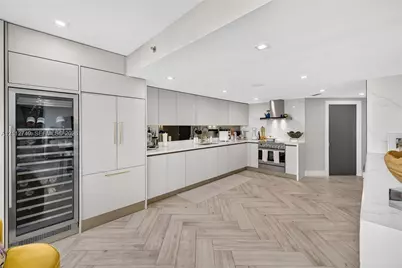 2000 Island Blvd #804, Aventura, FL 33160 - Photo 22
