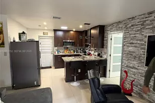 1210 N 71st Ave, Hollywood, FL 33024 - Photo 2