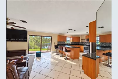 11 SW 94th Ter #2, Plantation, FL 33324 - Photo 4