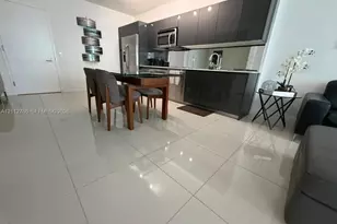 31 SE 6th St, Miami, FL 33131 - Photo 4