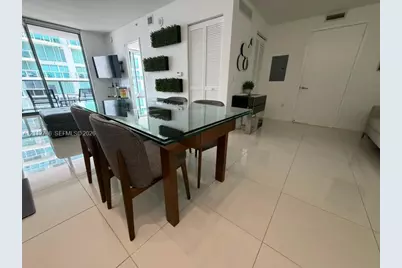 31 SE 6th St #2604, Miami, FL 33131 - Photo 2