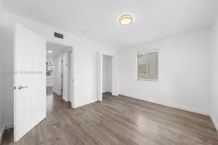 842 SW 3rd St, Miami, FL 33130 - Photo 8