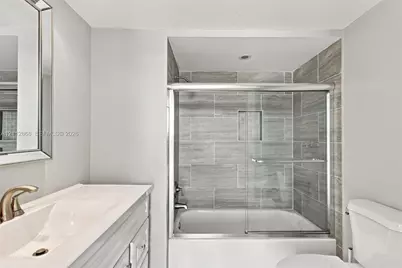 2715 N Ocean Blvd #2C, Fort Lauderdale, FL 33308 - Photo 8