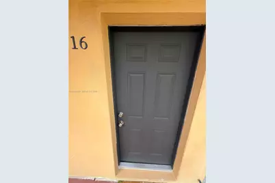 649 SW 7th St #16, Miami, FL 33130 - Photo 2