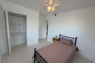 649 SW 7th St, Miami, FL 33130 - Photo 10