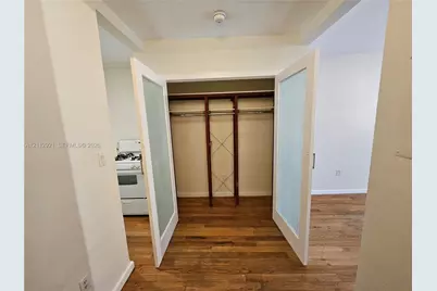 745 13th St #16, Miami Beach, FL 33139 - Photo 8