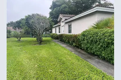 11364 SW 17th Ct, Miramar, FL 33025 - Photo 2