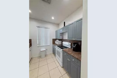 1060 NE 42nd Ter, Homestead, FL 33033 - Photo 6