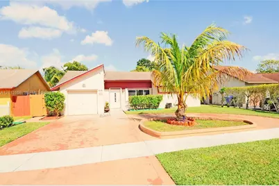 7707 SW 8th St, North Lauderdale, FL 33068 - Photo 2