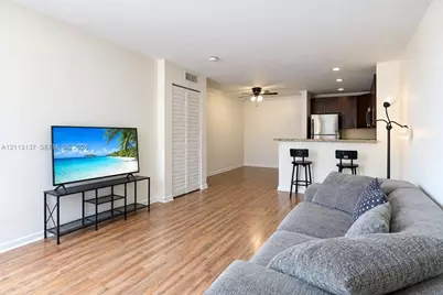 10884 Royal Palm Blvd #10884, Coral Springs, FL 33065 - Photo 2