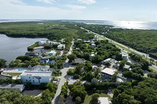 8 Ocean View Blvd, Key Largo, FL 33037 - Photo 56