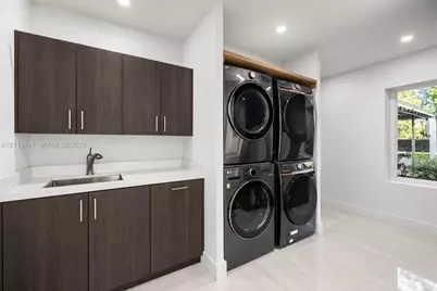 1278 W 27th St, Miami Beach, FL 33140 - Photo 32