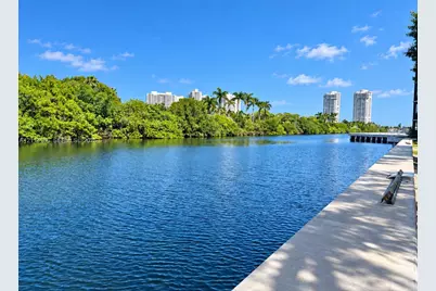 3401 N Country Club Dr #609, Aventura, FL 33180 - Photo 10