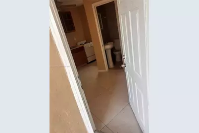 125 NW 193rd St #2, Miami Gardens, FL 33169 - Photo 4