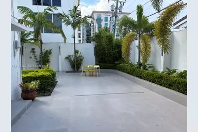 247 Malaga Ave, Coral Gables, FL 33134 - Photo 10