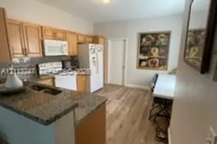 300 SW 134th Way, Pembroke Pines, FL 33027 - Photo 22