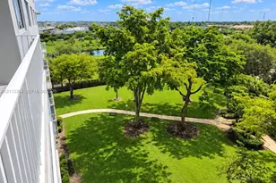 4200 Hillcrest Dr, Hollywood, FL 33021 - Photo 16
