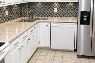 124 NE 19th Ct, Wilton Manors, FL 33305 - Photo 2